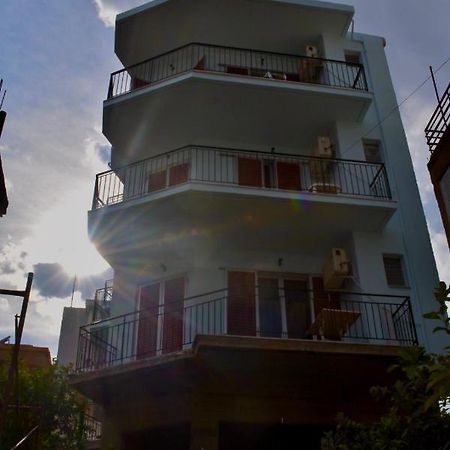 Bob'S Apartments Толо Екстер'єр фото