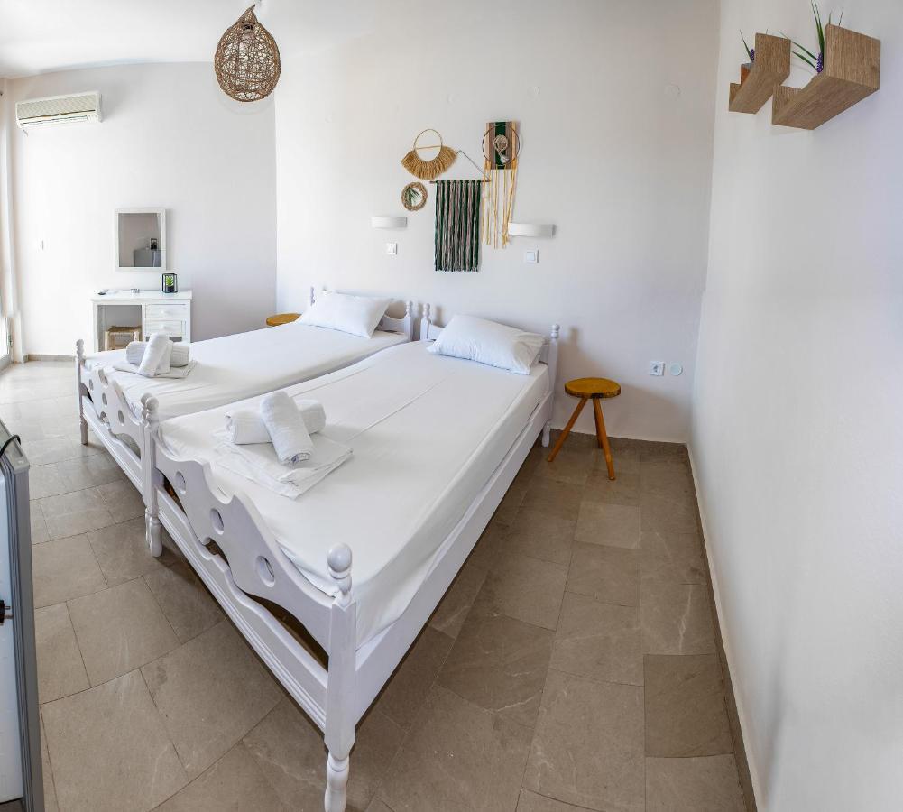 Bob'S Apartments Толо Екстер'єр фото