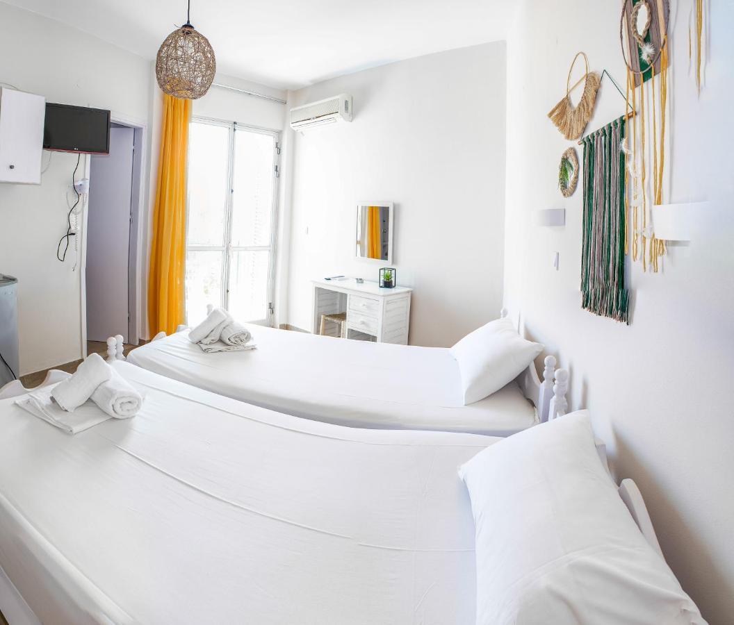 Bob'S Apartments Толо Екстер'єр фото