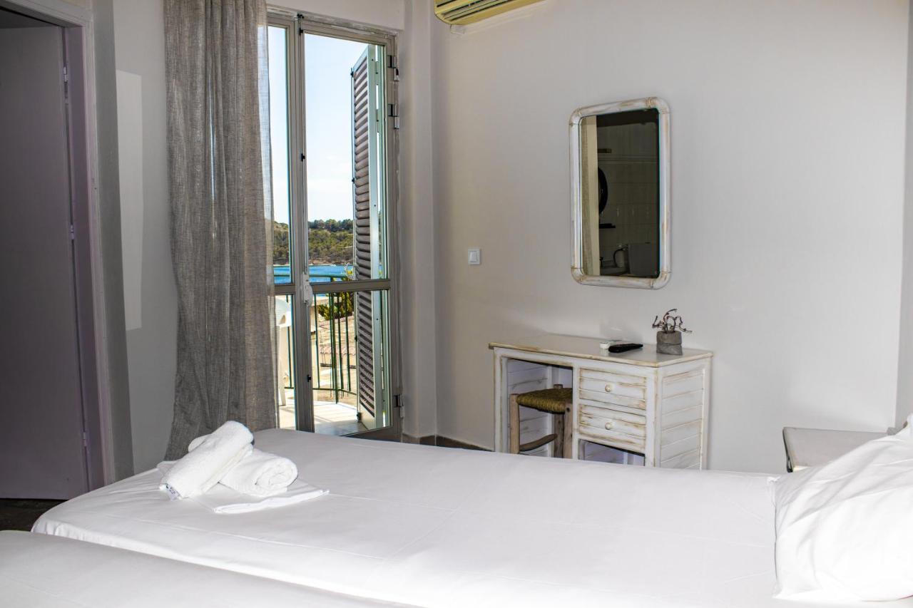 Bob'S Apartments Толо Екстер'єр фото