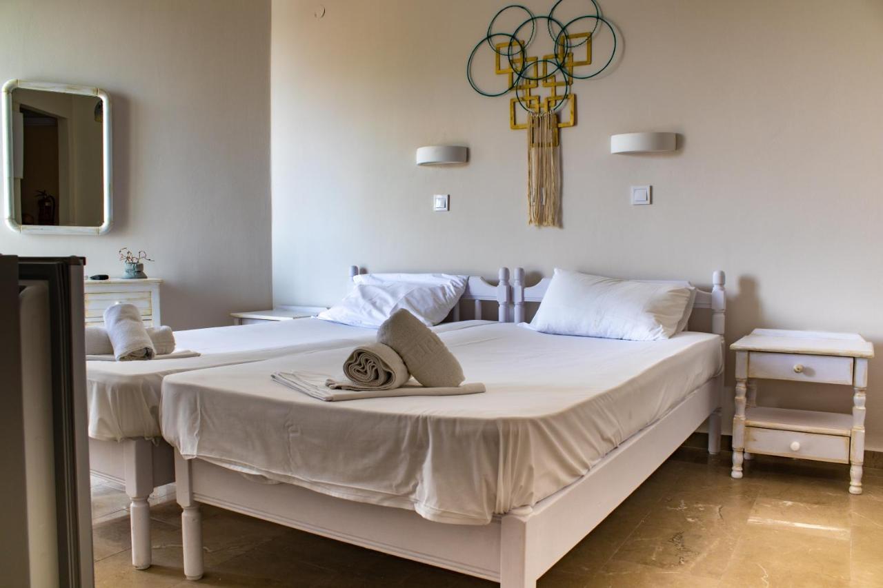 Bob'S Apartments Толо Екстер'єр фото